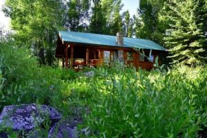 Budges' Slide Lake Rental Homes - on the lake